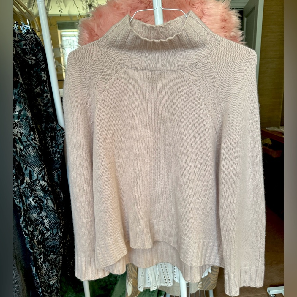 360 Cashmere Pale Pink Turtleneck Sweater Small